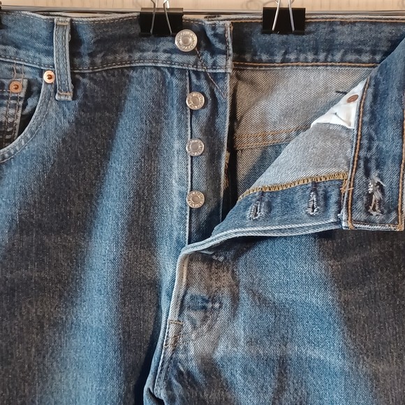 Levis 501, Button-fly, 38 x 30 - Picture 3 of 9